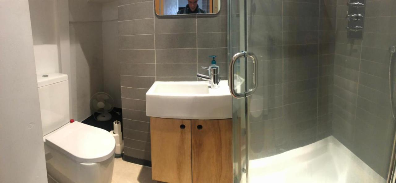 Waynes Place Hotel Hove Esterno foto