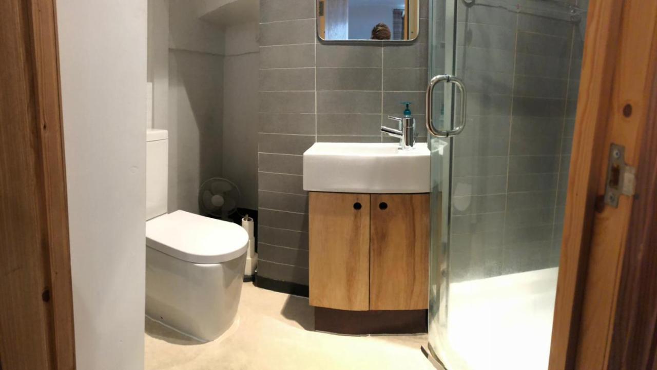 Waynes Place Hotel Hove Esterno foto