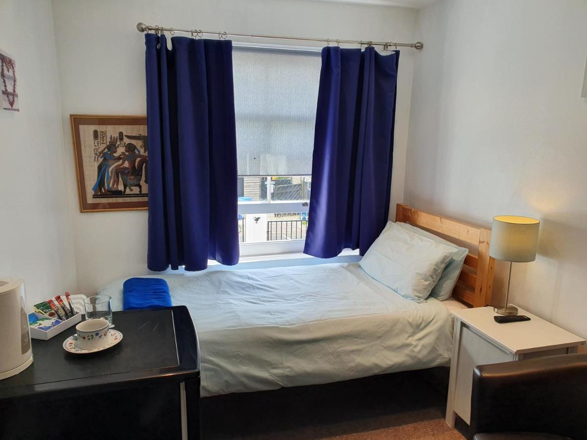 Waynes Place Hotel Hove Esterno foto