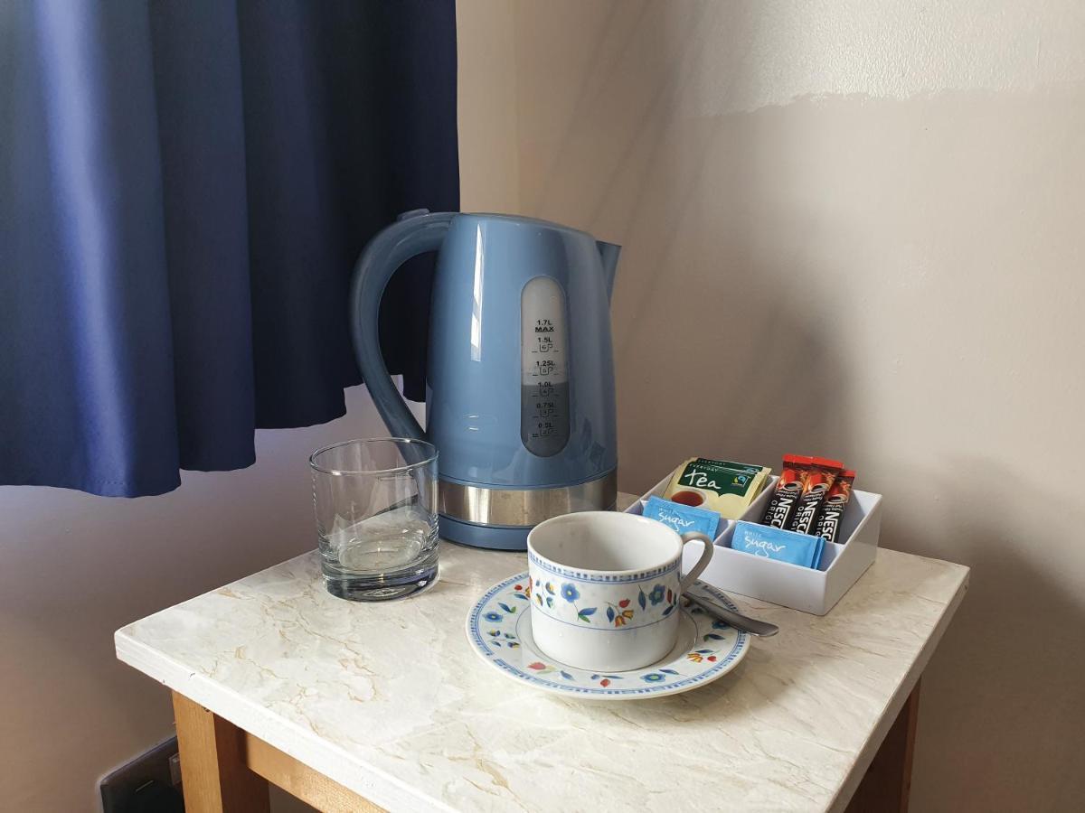 Waynes Place Hotel Hove Esterno foto